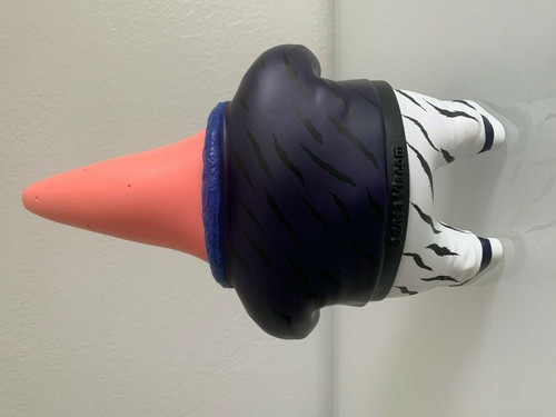 BAIT x Spongebob Patrick Star aka Patrich Vinyl Figure - Picture 6 of 7