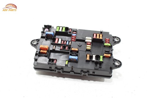 2022-2024 RIVIAN R1T CABIN RIGHT PASSENGER SIDE FUSE RELAY BOX MODULE UNIT OEM - Imagen 1 de 5