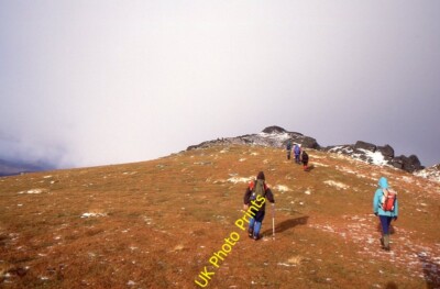 Photo 6x4 Beinn Tulaichean The summit ridge, easy going after the pech fr c1995