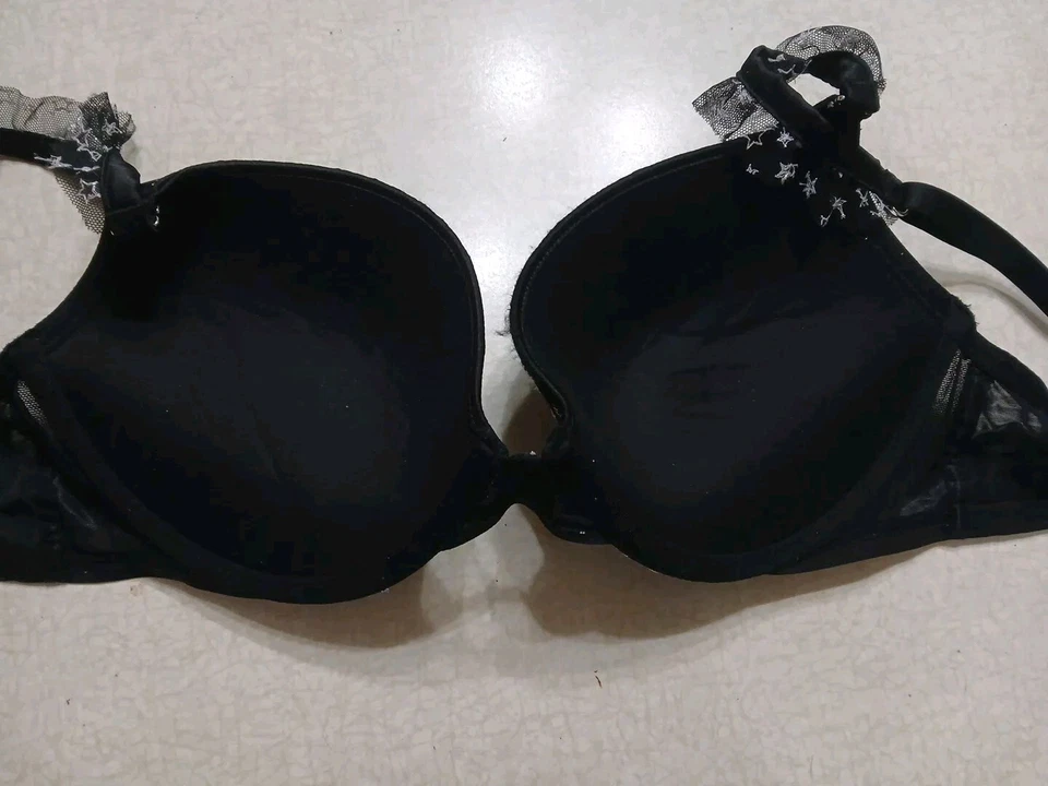 Sujetador push up Victoria's Secret 34D negro plata estrellas Foto 3 de 4