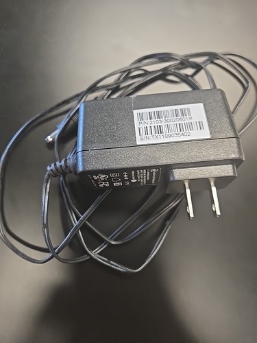 Cisco SD2005 Ver 3; 5-Port Ethernet Switch 10/100/1000; Power Cord Included - Picture 5 of 5