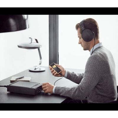 ミュージック S Sony MDRZ1R Signature Series Headphones with Walkman Digital