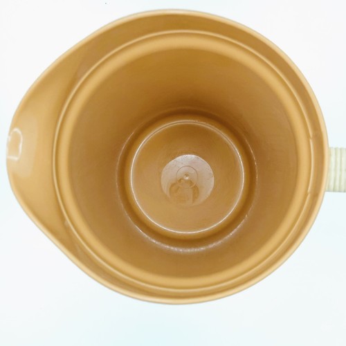 Vtg MCM Raffiaware by Thermo-Temp 9” Ribbed Pitcher with Lid Caramel Brown Trim - Picture 7 of 12