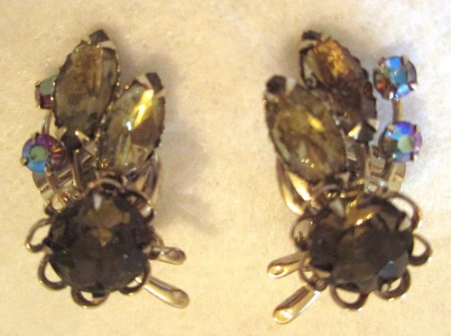 Vintage 1970 Clip On Earrings Smoky Glass Stones Silver Tone Accents 1.5" - Picture 1 of 3