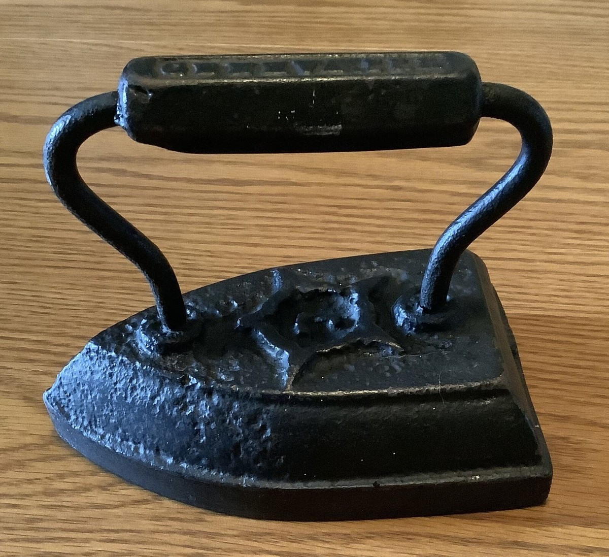 【i-ron】 Vintage Cast Iron - GENEVA, ILL. Star No. 7 - Iron | eBay