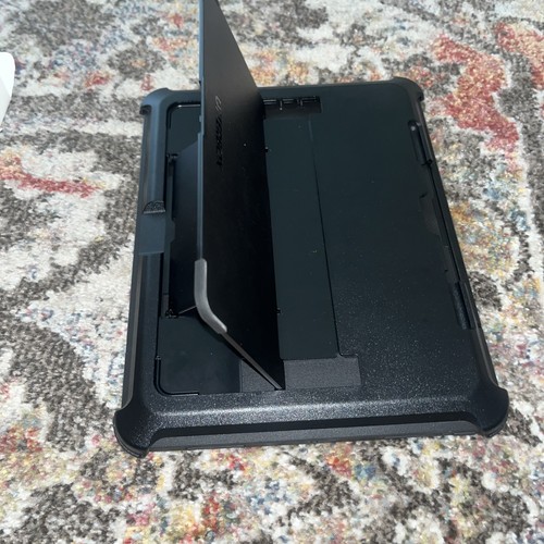 NEW OtterBox Apple iPad Pro 13-inch (M4) Defender Series Case - Black - 第 4/5 張圖片