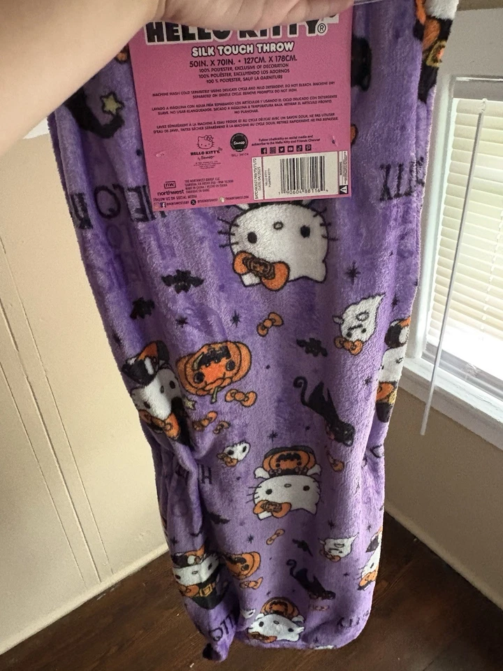 manta hello kitty calabaza halloween 50x70 Foto 2 de 4