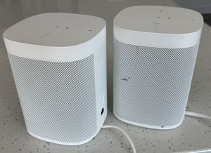 SONOS One (Gen2) ホワイト 2台セット Amazon.com: Sonos One (Gen 2) Two Room Set Voice Controlled