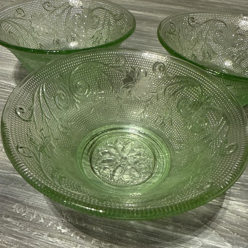 De colección 5.25" Tiara Chantilly Cuencos Verdes (PAQUETE DE 3) Girasol Centro Indiana Vidrio - Imagen 2 de 5