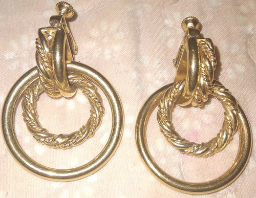Vintage 80er Jahre PAPIER-signierte goldfarbene Seil Klopfer Creolen Clip/Schraubverschluss Ohrringe RAR - Bild 1 von 4