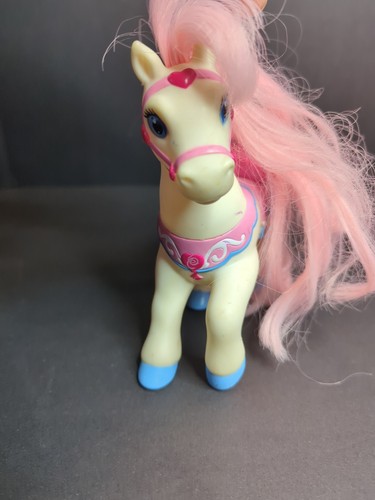 2 - My First Disney Princess Pony 2002 Mattel Cinderella Charmer & Rose Petal - Picture 9 of 13