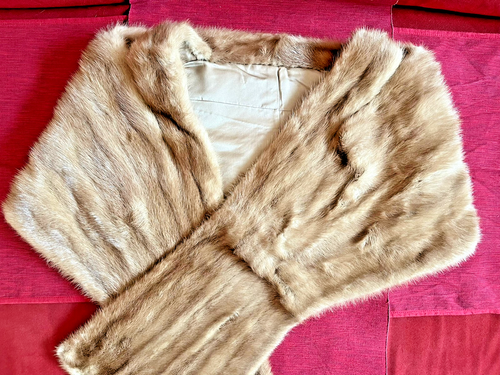 Helle Nerz Stola - Raffinierter Schnitt ca. 170 cm lang - Vintage 1960er/1970er - Bild 9 von 14