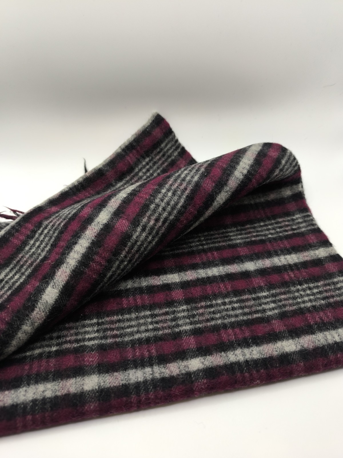 Vintage Aquascutum Scarf lovely vintage piece image 5