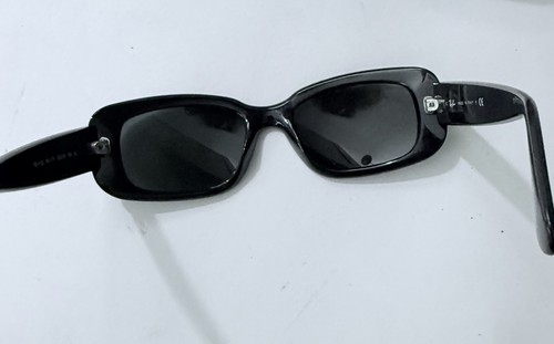 Ray-Ban Sunglasses RB 4122 601/71 3N Polished Black Frames With Case (scratched) - Picture 8 of 10