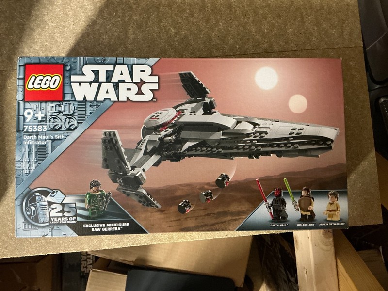 LEGO Star Wars - Darth Maul's Sith Infiltrator 75383 - New & Sealed