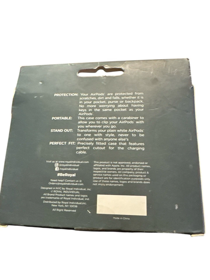 Funda Carcasa Royal Individual Tech Airpods 1ª 2ª Generación con Mosquetón Verde Foto 2 de 4