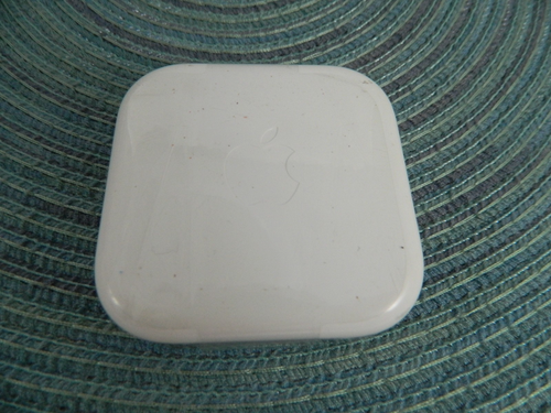 Apple Earpods Headphones with 3.5mm Plug Wired Microphone Built-in Remote Earbud - Picture 8 of 8