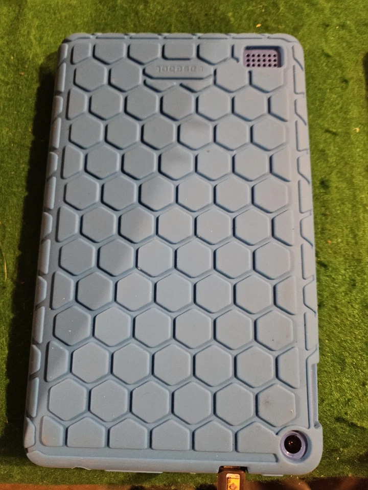 2 Kindle Fire Tablets For Parts - Image 4 of 4