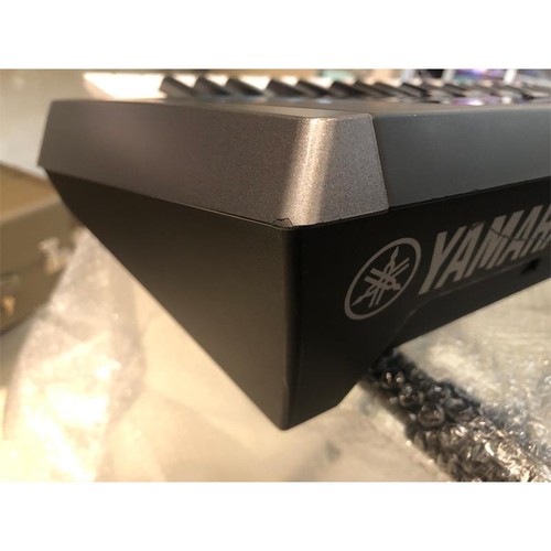 Yamaha MODX6 61-Key Synthesizer – Used, AWM2 & FM-X Engine, AC Adapter, Manual - Picture 9 of 9