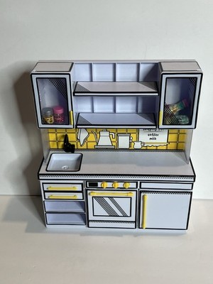 MGA's Miniverse Make It Mini Kitchen Only. Oven  Light Working. See Pics.