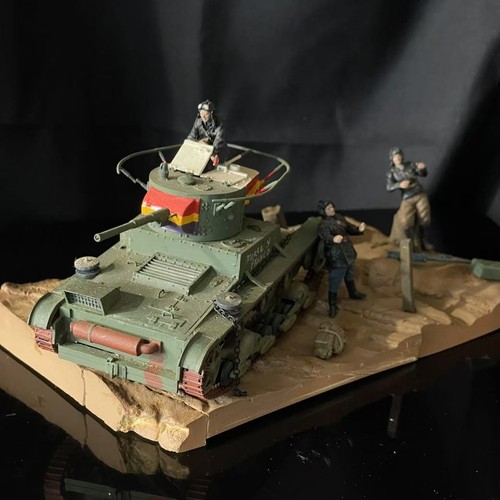 Pro BUILT Painted Soviet T-26 Light WW2 Tank War Scene Wooden Display Base 1/35 - Bild 3 von 16