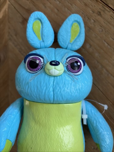 Figuras de acción Posables Disney Pixar Toy Story 4 Bunny 9 1/2" Usadas - Imagen 2 de 4