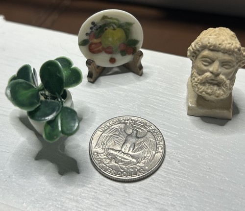 Vintage 1:12 Scale Miniature Male Bust, Decorative Plate And Plant - Picture 2 of 7