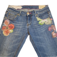 Vntg Rerock by Express Wmns Floral Embroidered Beaded Boot Jeans Med. Wash 30x32