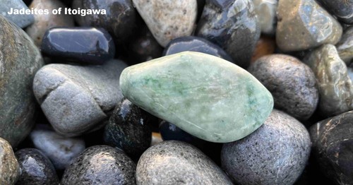 31.0g 9.5mm x 20 Itoigawa Japan Finest Green Marbled Jadeite Beaded Bracelet 糸魚川 - Picture 7 of 24