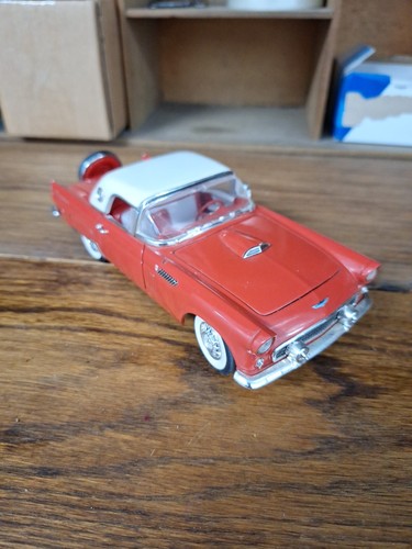 Route 66 Wix 56 Ford Thunderbird 1:24 Diecast Auto gebraucht. - Bild 2 von 7
