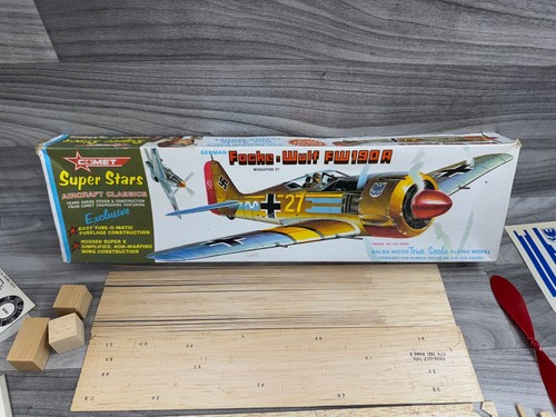 COMET SUPERSTARS TEDESCO FOCKE-WOLF FW190A TRUE SCALE FLYING MODEL KIT #1621 - Foto 14 di 14