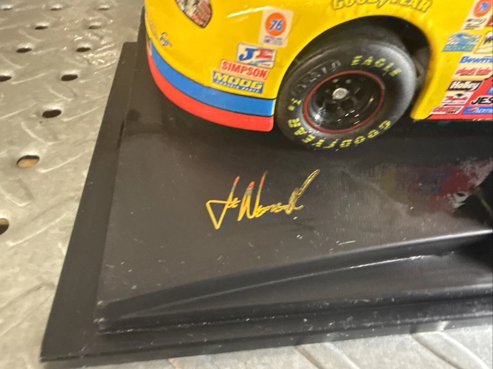 Páginas amarillas Revell 1998 Joe Nemechek Bellsouth #42 escala 1:24 con estuche Foto 4 de 4