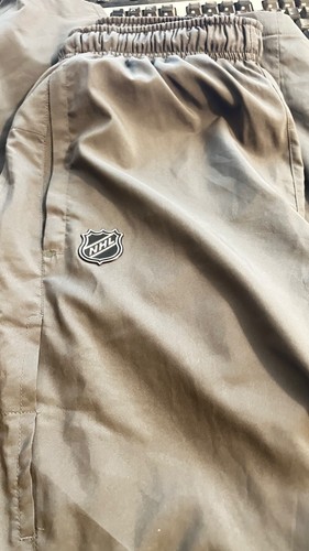 Pantalones de sudadera Fanatics Vegas Golden Knights con cremalleras laterales para pantalones cortos - Imagen 5 de 7