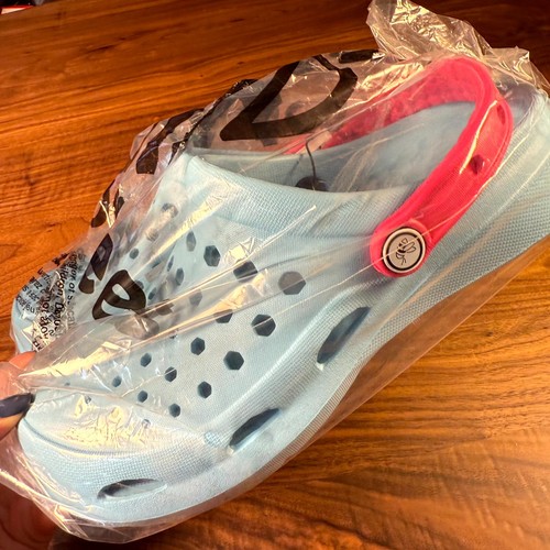 Zoccoli Joybees Active nuovi con etichette bambini blu rosso cinturino tacco scarpe comode taglia 5 - Foto 2 di 6