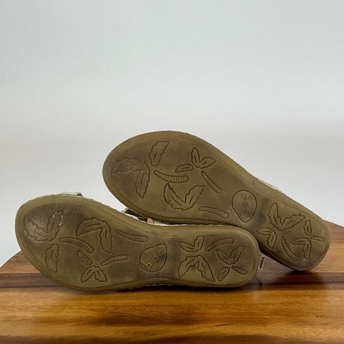Sandalias para mujer Born BOC puntera con tiras cómodas talla 7 M usadas en excelente estado - Imagen 7 de 9
