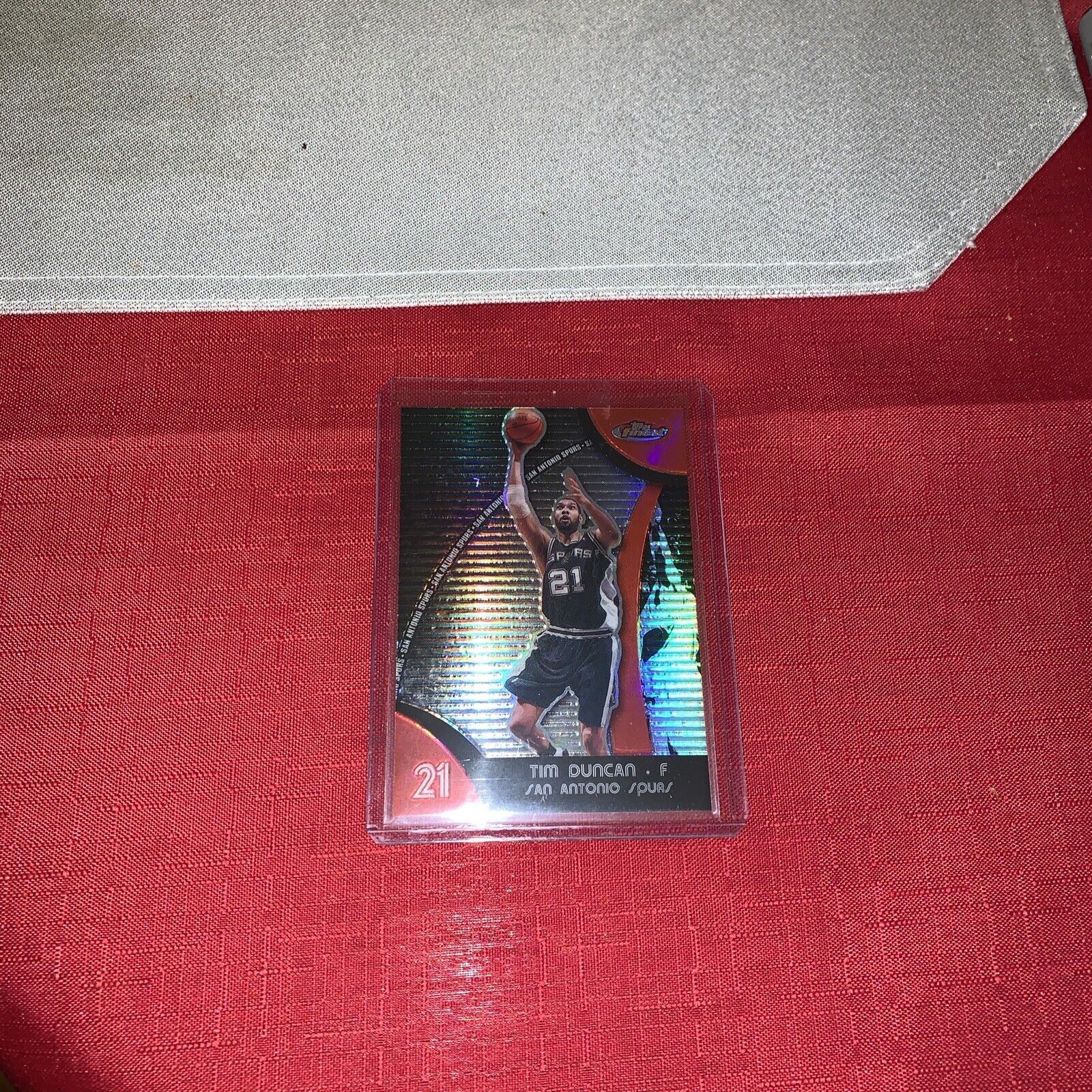 2007 Tim Duncan Topps Finest SP Refractor Card #21