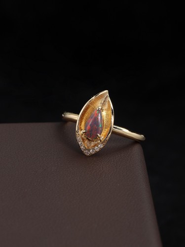 The Everleaf - Australian Black Opal Diamond Engagement Wedding Ring 18K Yellow - Picture 9 of 17