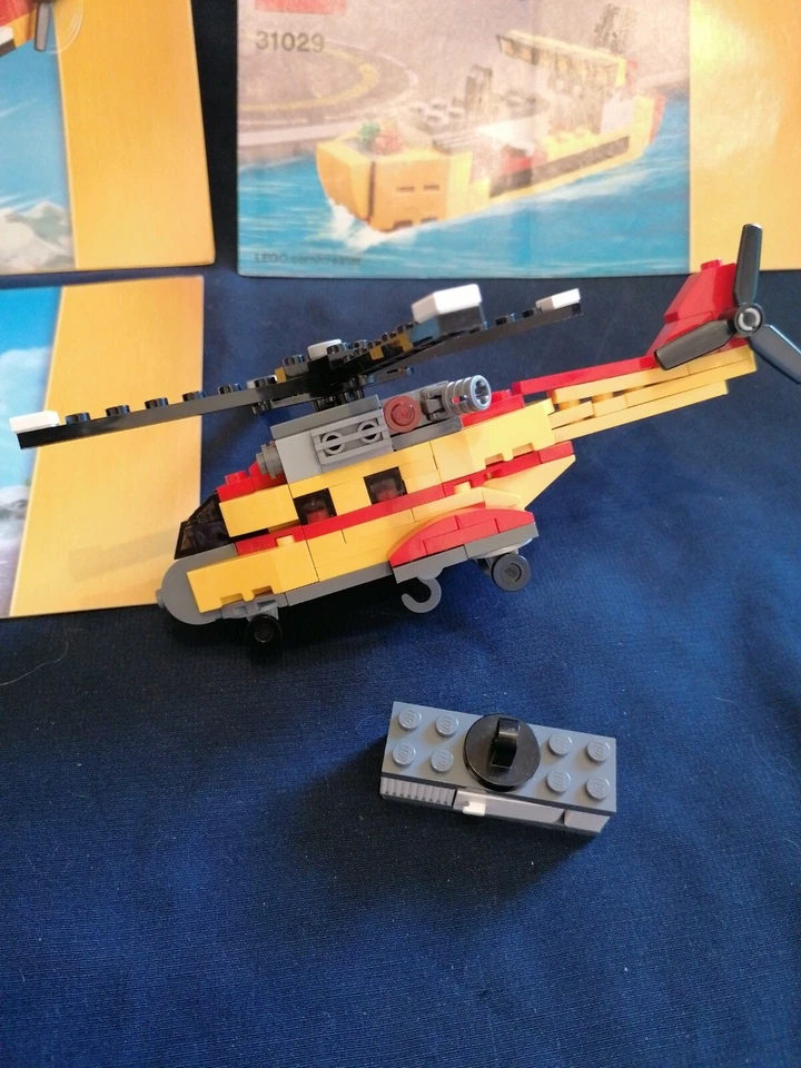 LEGO CREATOR: Cargo Heli (31029) and Chopper Transporter (31043) complete sets, photo 2 sur 3