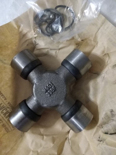 NEW! MOOG Universal Joint #330 - Bild 2 von 4