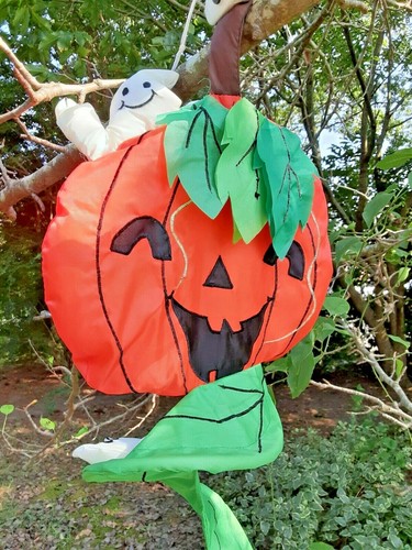 Rare Jack O Lantern & 5 Ghosts HALLOWEEN Outdoor Flag 39" Pumpkin Flag - Picture 5 of 12