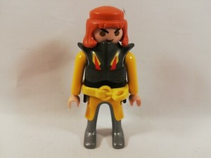 armée , chateau sympa chevalier 3888 3123 playmobil 2257