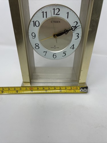Citizen Quartz Alarm Desk Clock - Picture 9 of 9