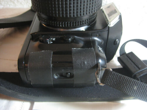 Nikon AF F-401 Kamera + Objektiv und Blitzgerät aus Sammlung - Bild 10 von 17