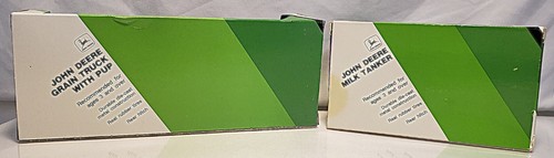 1/64 Ertl John Deere truck pair - Picture 5 of 7