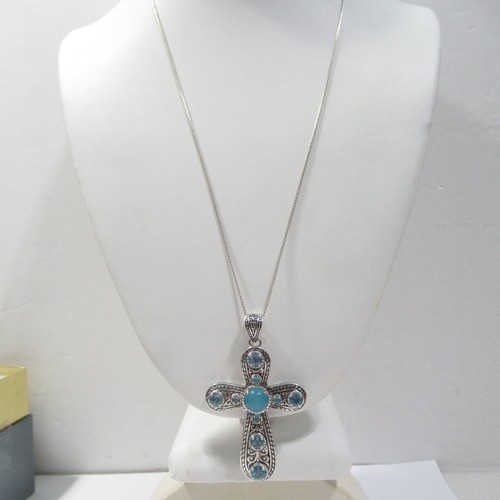 Collar colgante cruz piedras preciosas azules 925 plata esterlina elegancia AE Arts Pascua - Imagen 6 de 6