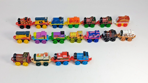 Thomas il treno Mini Lotto di 18 usati - Foto 3 di 3