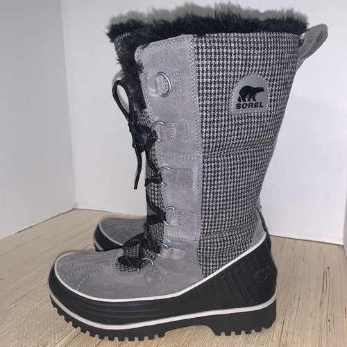 Sorel - Stivali invernali Joan Of Arctic Gingham stampa grigio/nero stringati pelliccia sintetica 8 - Foto 4 di 15