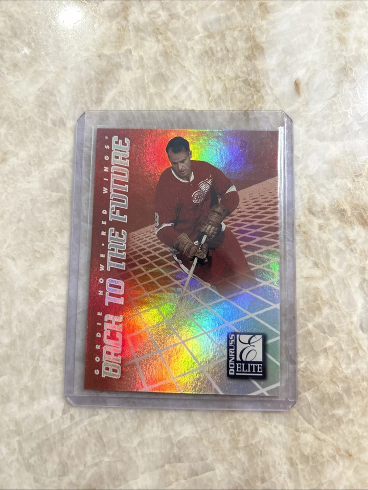 1997-98 Donruss Elite Back to the Future /1500 Gordie Howe Steve Yzerman #8 HOF - Imagem 3 de 4
