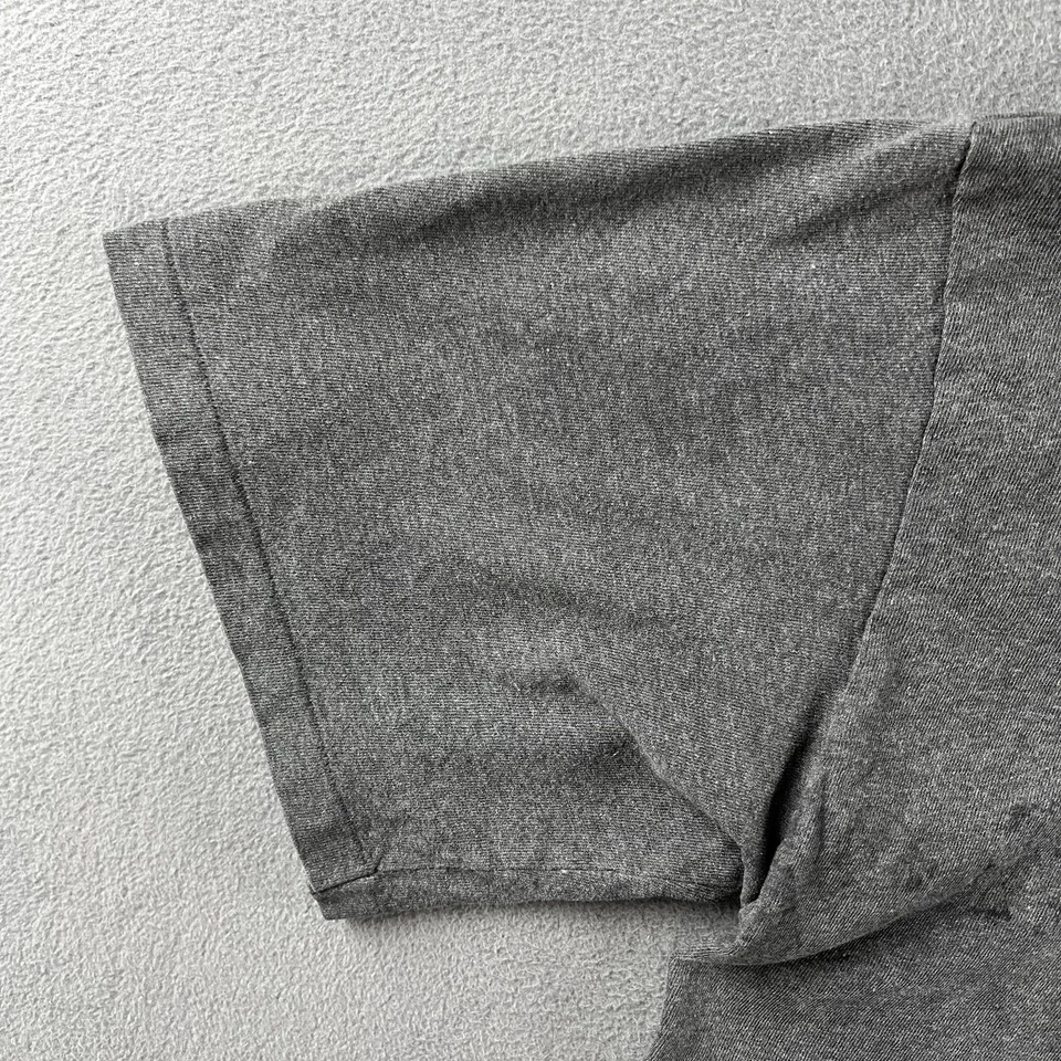 Camisa Mossimo De Colección Para Hombres Grande Gris Caja Logo Desteñido Llama Dibujos Animados Puntada Única Foto 3 de 4