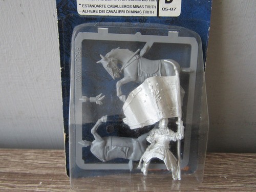 A1 WARHAMMER LOTR /MIDDLE EARTH -MINAS TIRITH KNIGHT STANDARD METAL IN BLISTER - Picture 2 of 2